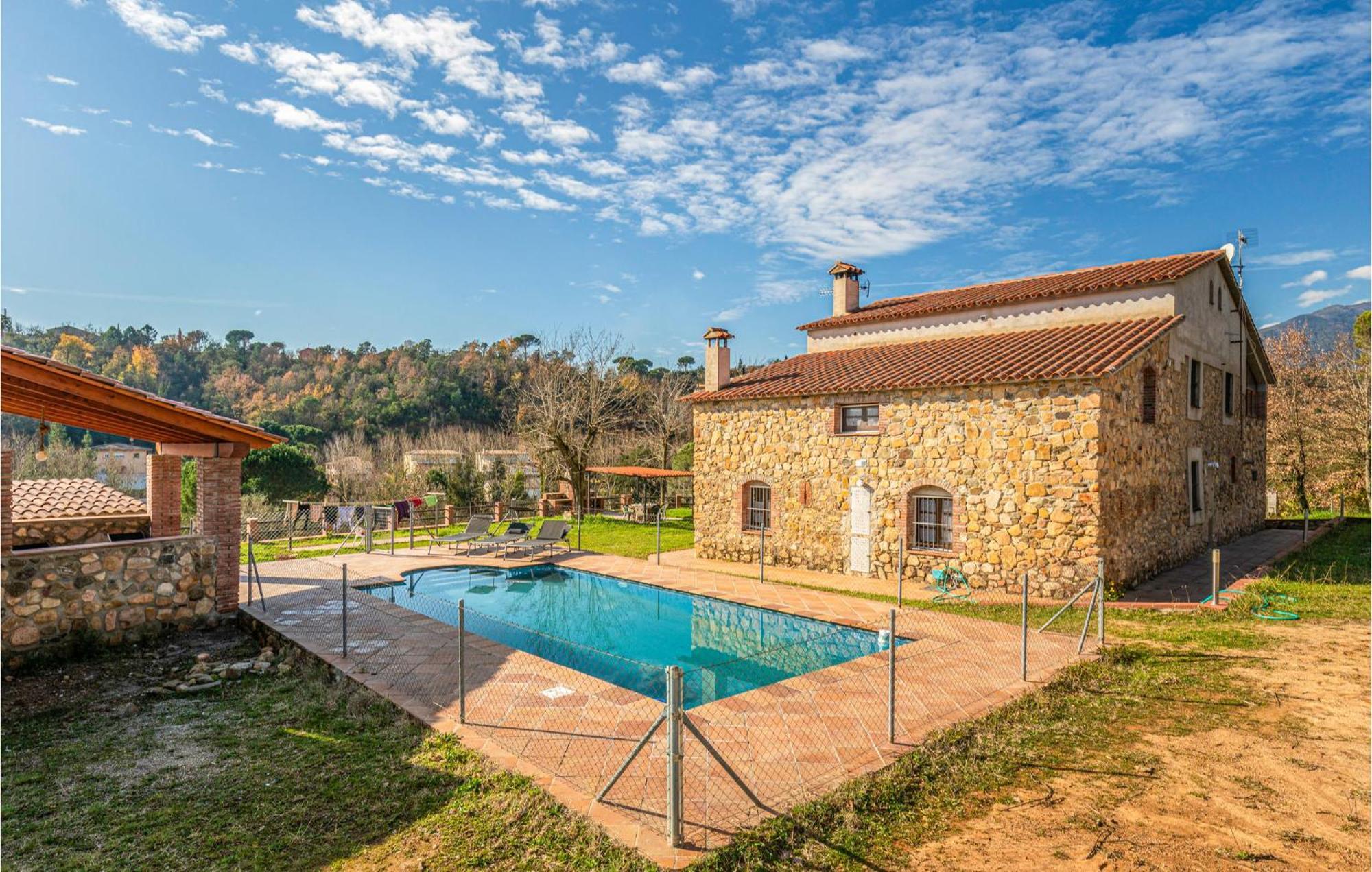 Awesome Home In Riells I Viabrea With Wifi Breda Dış mekan fotoğraf